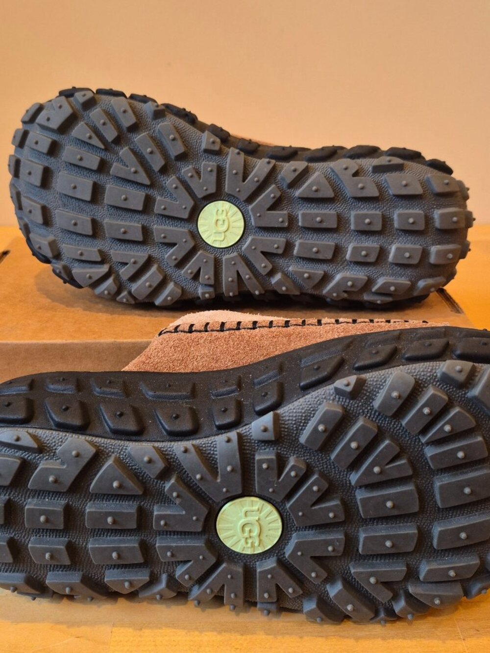 UGG Venture Daze Slide Women's W 8 M 7 Sand/Black Suede Platform Sandals - Picture 5 of 6